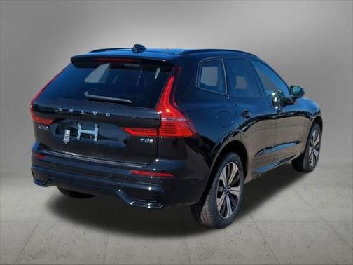2025 Volvo XC60 Plug-In Hybrid Plus