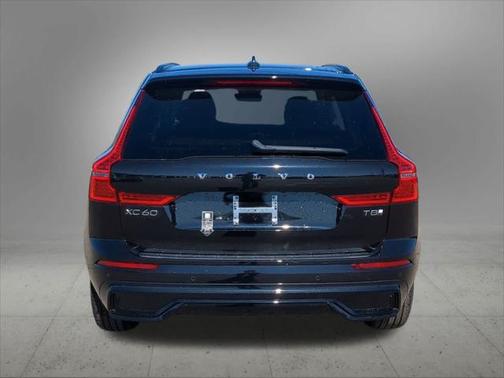 2025 Volvo XC60 Plug-In Hybrid Plus