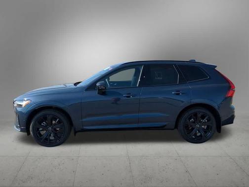 Denim Blue Metallic 2026 Volvo XC60 B5 Ultra Black Edition