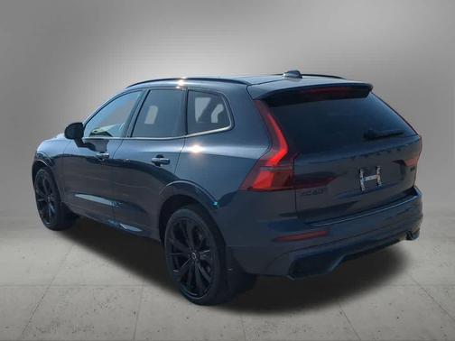 Denim Blue Metallic 2026 Volvo XC60 B5 Ultra Black Edition