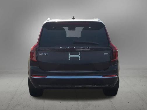 Mulberry Red Metallic 2026 Volvo XC90 Core, B5 AWD Gas (mild hybrid), Gasoline, Bright, 7 Seats