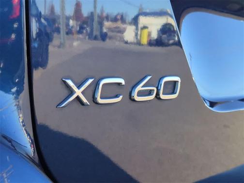 2015 Volvo XC60 T6 Platinum
