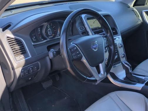 2015 Volvo XC60 T6 Platinum