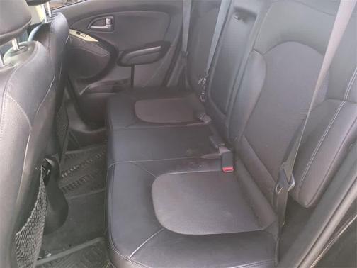2015 Hyundai TUCSON SE