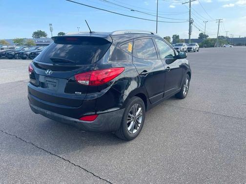 2015 Hyundai TUCSON SE
