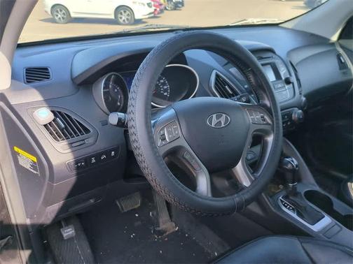 2015 Hyundai TUCSON SE