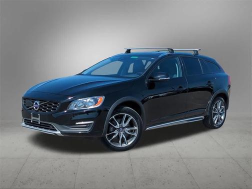 2018 Volvo V60 Cross Country T5