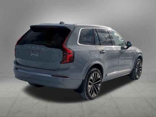 Vapour Grey Metallic 2026 Volvo XC90 Plus, B6 AWD Gas (mild hybrid), Gasoline, Bright, 7 Seats