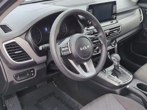2022 Kia Seltos LX