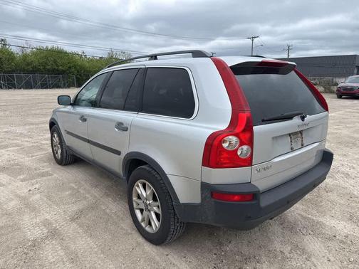 Silver Metallic 2006 Volvo XC90 2.5T