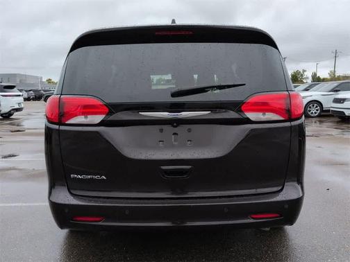 2018 Chrysler Pacifica L