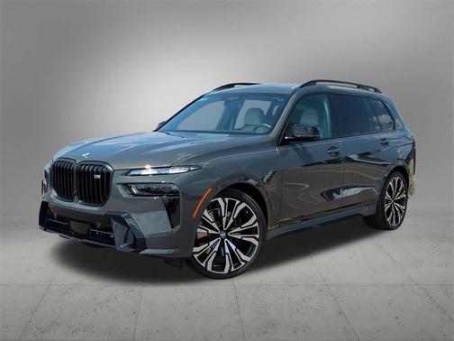 2025 BMW X7 M60i