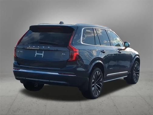 2026 Volvo XC90 Plus, B6 AWD Gas (mild hybrid), Gasoline, Bright, 7 Seats