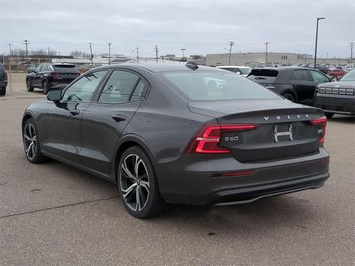 2024 Volvo S60 B5 Core Dark Theme