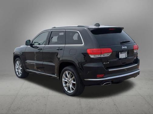 Brilliant Black Crystal Pearlcoat 2015 Jeep Grand Cherokee Summit