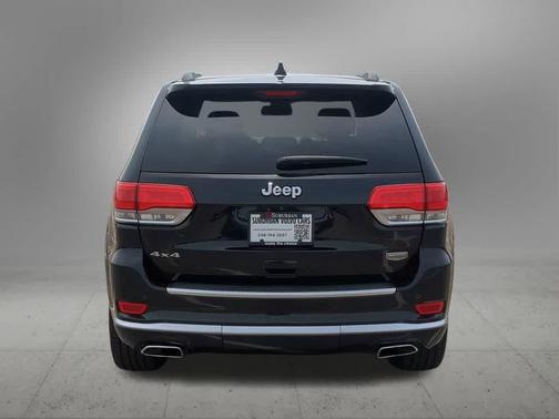 Brilliant Black Crystal Pearlcoat 2015 Jeep Grand Cherokee Summit