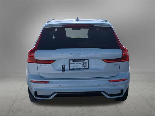 2025 Volvo XC60 Plug-In Hybrid T8 Core