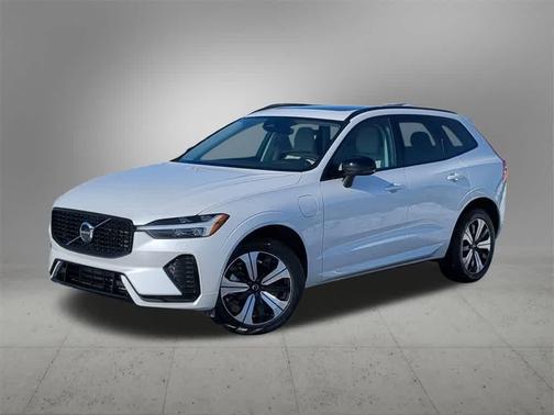 2025 Volvo XC60 Plug-In Hybrid T8 Core