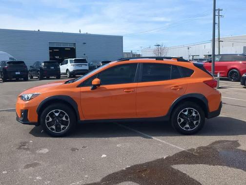 Sunshine Orange 2019 Subaru Crosstrek 2.0i Premium