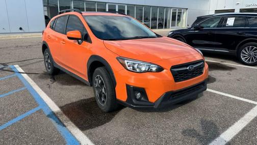Sunshine Orange 2019 Subaru Crosstrek 2.0i Premium