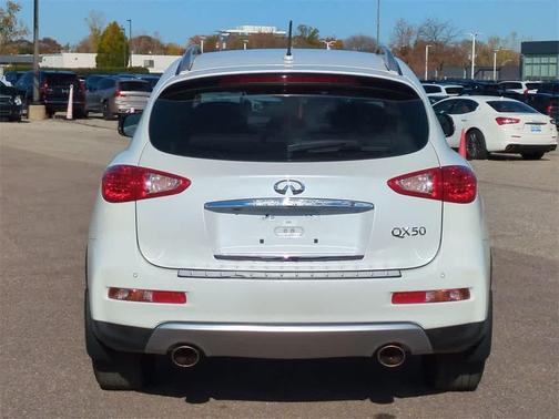 2016 INFINITI QX50 Base