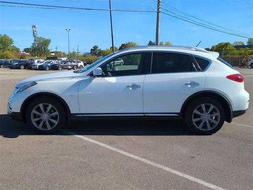 2016 INFINITI QX50 Base