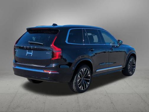 Onyx Black Metallic 2026 Volvo XC90 Plus, B6 AWD Gas (mild hybrid), Gasoline, Bright, 7 Seats