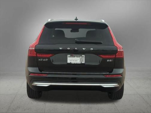 2022 Volvo XC60 B5 Inscription