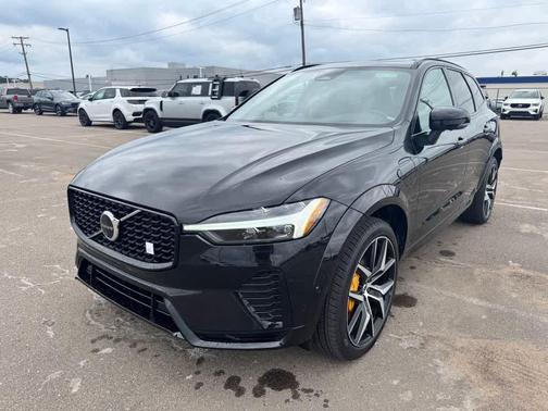 Black 2024 Volvo XC60 Recharge Plug-In Hybrid T8 Polestar Engineered