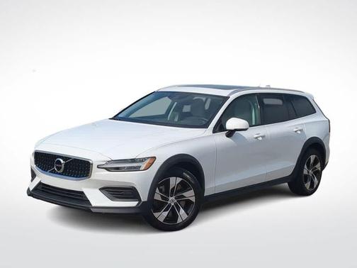 Ice White 2020 Volvo V60 Cross Country T5