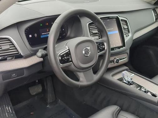 Denim Blue Metallic 2024 Volvo XC90 B6 Ultimate Bright Theme 7-Seater