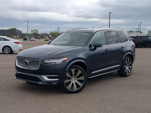 Denim Blue Metallic 2024 Volvo XC90 B6 Ultimate Bright Theme 7-Seater