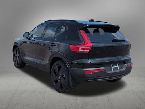 Black 2026 Volvo XC40 B5 Ultra Black Edition
