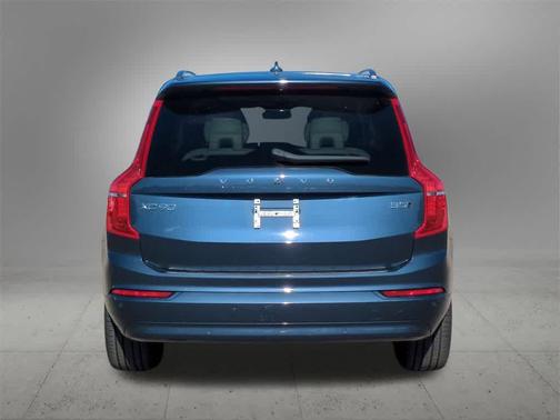 2023 Volvo XC90 B5 Core