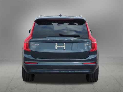 2023 Volvo XC90 B5 Core