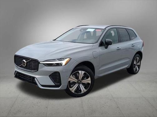 2025 Volvo XC60 Plug-In Hybrid T8 Plus