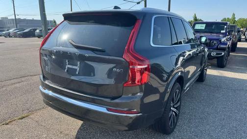 Platinum Grey Metallic 2024 Volvo XC90 B6 Plus Bright Theme 7-Seater