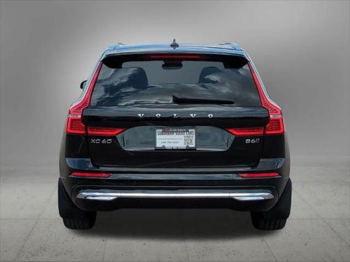 2022 Volvo XC60 B6 Inscription