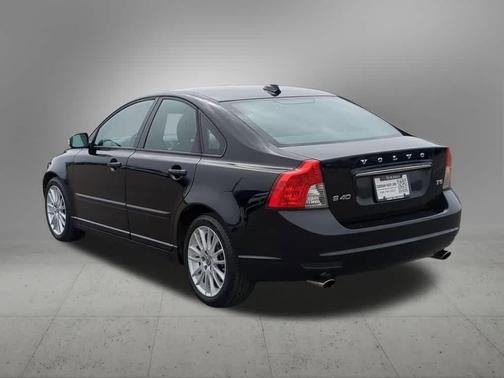 2011 Volvo S40 T5