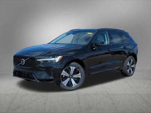 2025 Volvo XC60 Plug-In Hybrid Plus