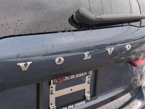 2025 Volvo XC60 B5 Plus