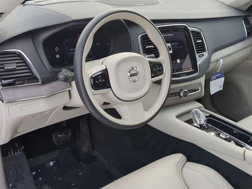 2023 Volvo XC90 Recharge Plug-In Hybrid T8 Ultimate 6-Seater