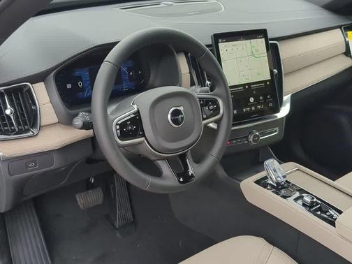 Crystal White Pearl 2026 Volvo XC90 Plus, B6 AWD Gas (mild hybrid), Gasoline, Bright, 7 Seats
