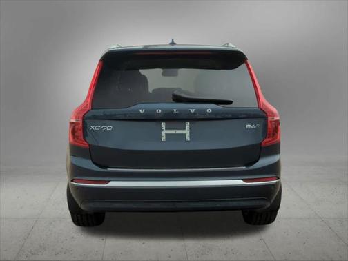 2025 Volvo XC90 B6 Ultra