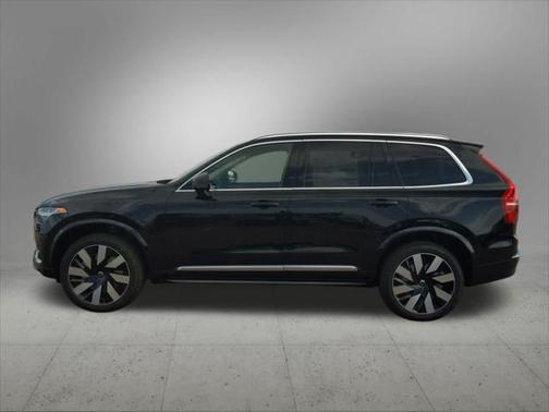 2025 Volvo XC90 Plug-In Hybrid T8 Plus 6-Seater