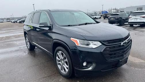 Midnight Blue Metallic 2020 Chevrolet Traverse Premier