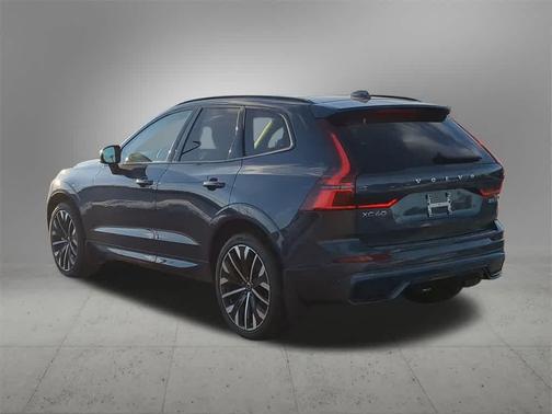 2026 Volvo XC60 B5 Ultra