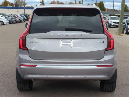 2026 Volvo XC90 B6 Plus 6-Seater