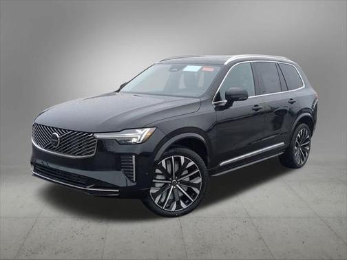 2025 Volvo XC90 B5 Plus 6-Seater