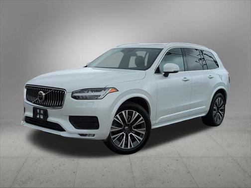 2021 Volvo XC90 T5 Momentum